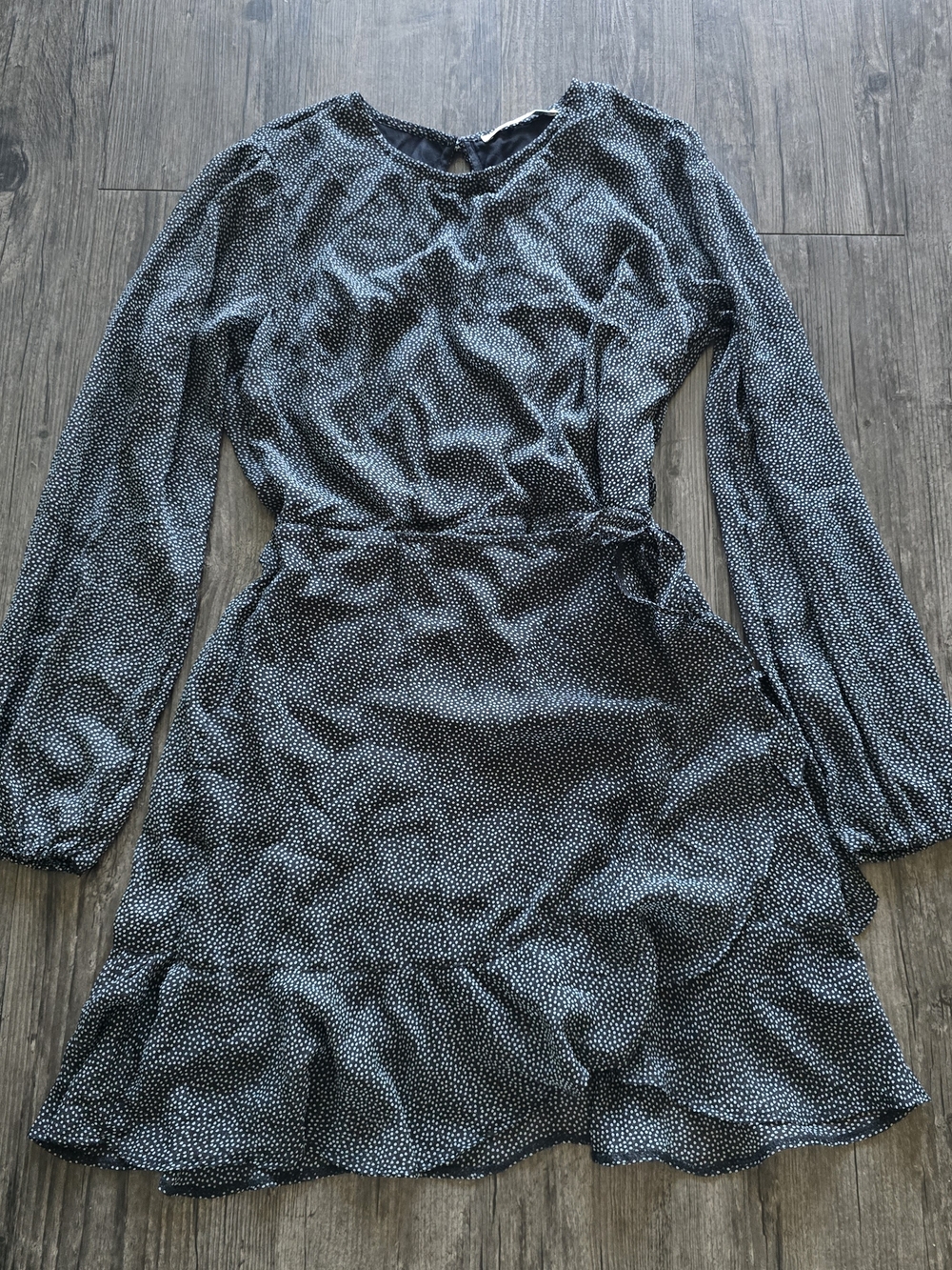 Abercrombie & Fitch Black White Polka Dot Ruffle Tie Dress
